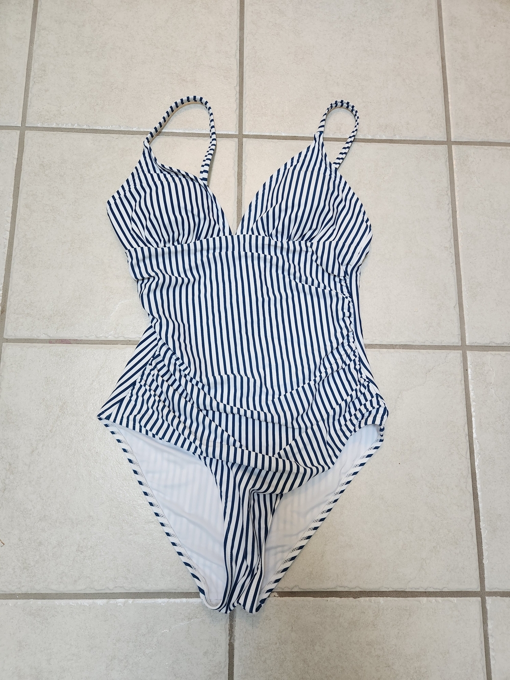 Cupshe Navy and White Striped One-Piece Swimsuit with V-Neck